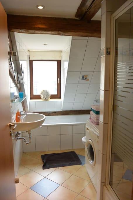 Apartment S10 In Bester Lage Stilvoll Im Zentrum Von Bayreuth Mit Klimaanlage Und Parkplatz Exterior foto